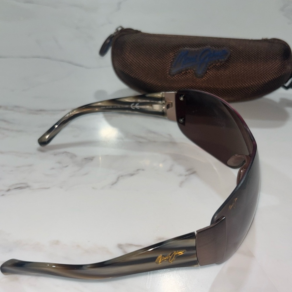 Almost new Maui Jim Kula sunglasses